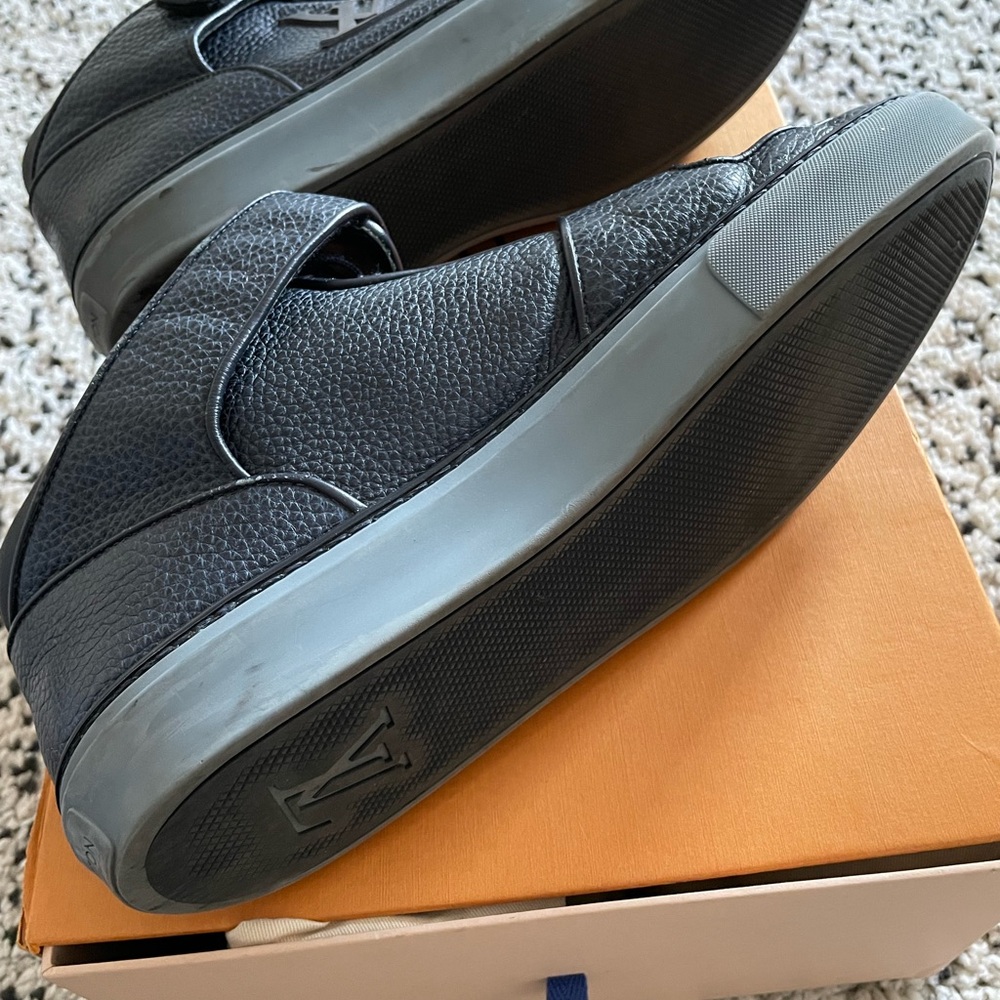 Men's Black Louis Vuitton Sneakers